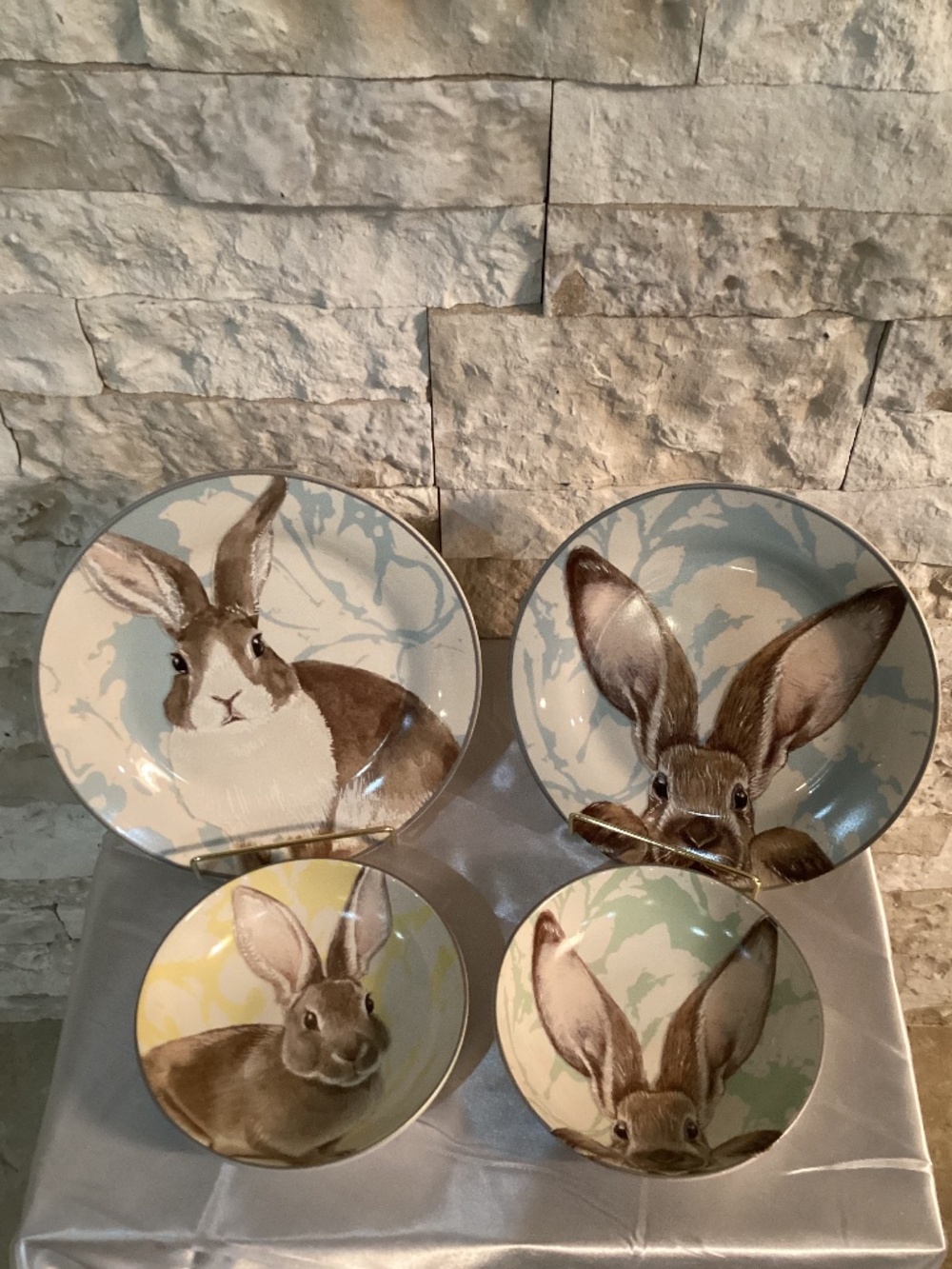 Williams Sonoma Damask Easter Bunny Plates and Bowls Set - 8 Piece Retired
